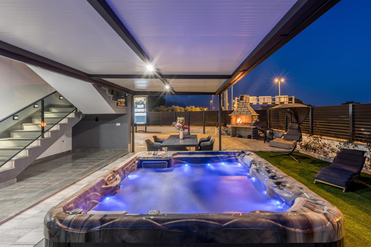 Luxury Apartments Katarina Kastela Ngoại thất bức ảnh