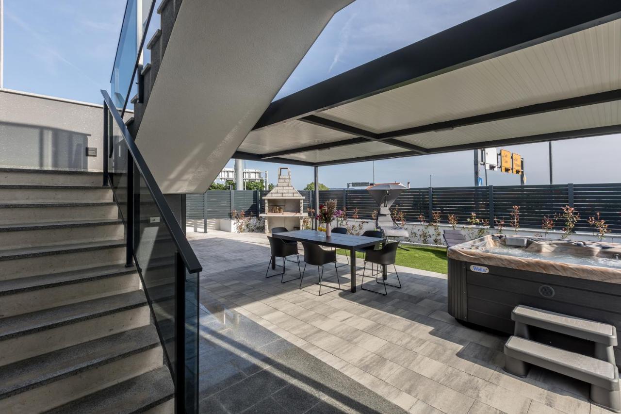 Luxury Apartments Katarina Kastela Ngoại thất bức ảnh