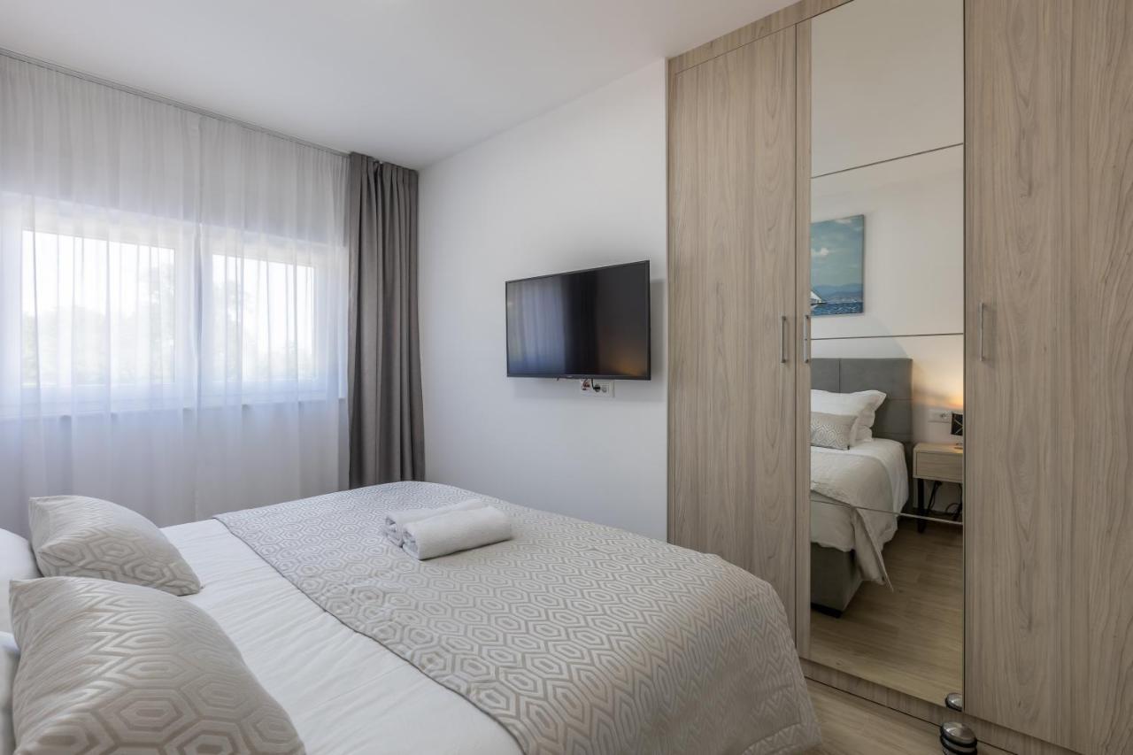 Luxury Apartments Katarina Kastela Ngoại thất bức ảnh