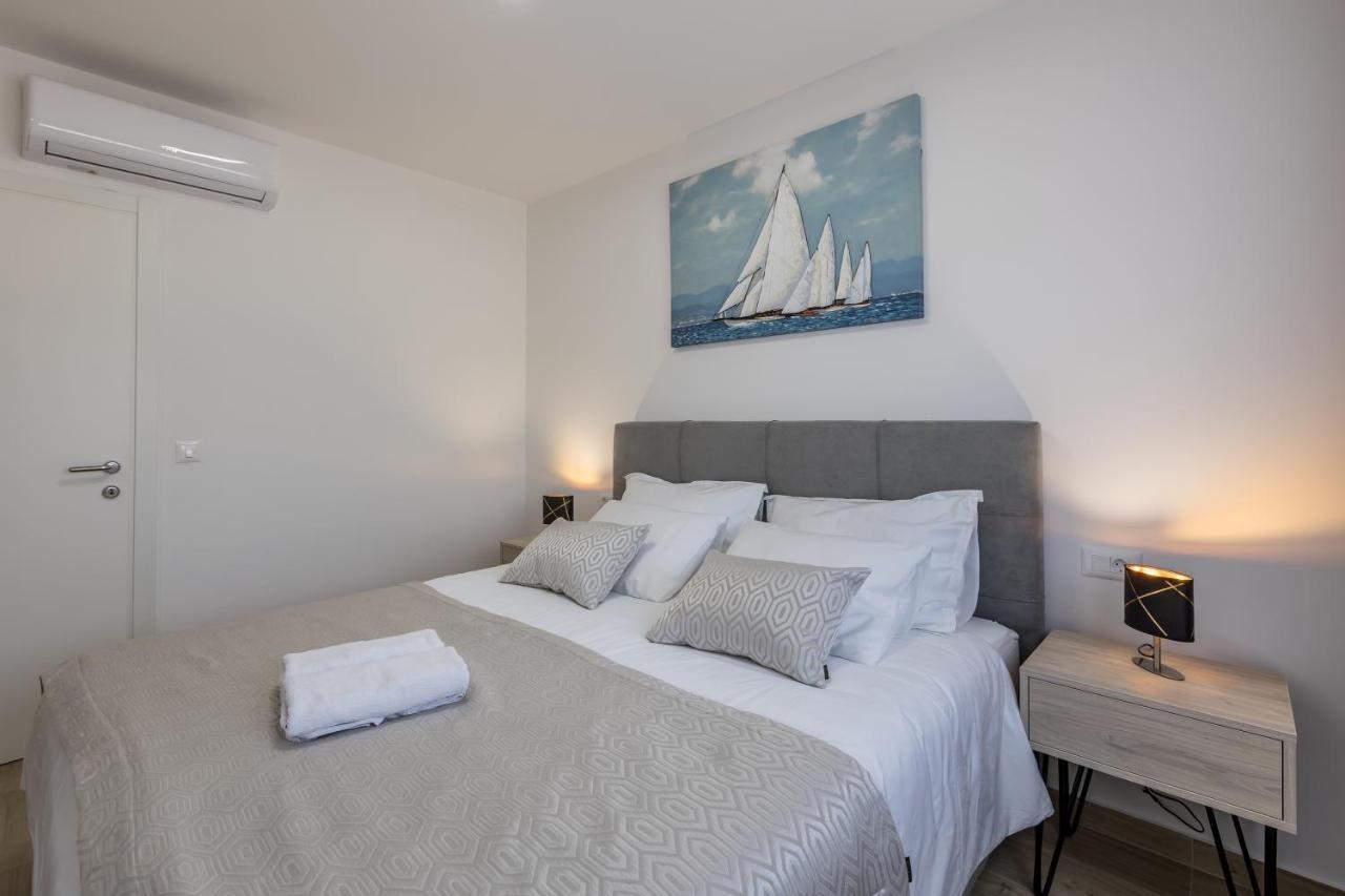 Luxury Apartments Katarina Kastela Ngoại thất bức ảnh