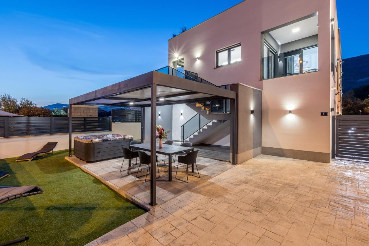 Luxury Apartments Katarina Kastela Ngoại thất bức ảnh