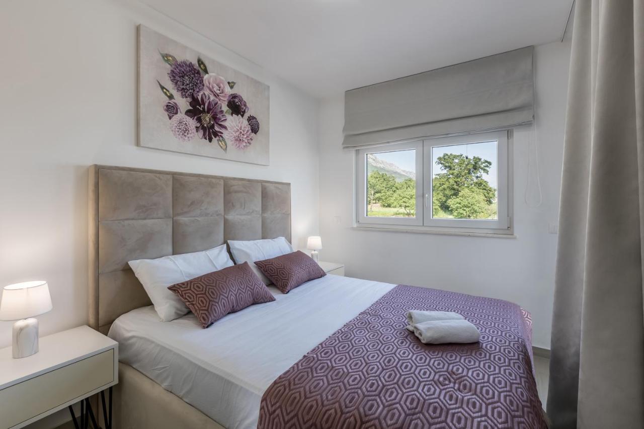 Luxury Apartments Katarina Kastela Ngoại thất bức ảnh