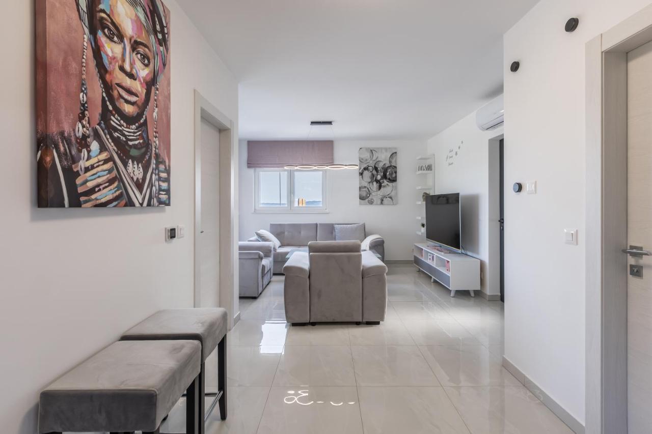 Luxury Apartments Katarina Kastela Ngoại thất bức ảnh